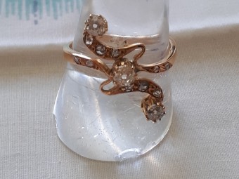 טבעת אר נובו צרפתית עם יהלומים זוהרים - מרהיבה!